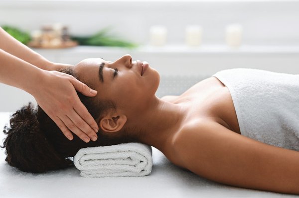 Découvrez le massage classique : votre formation pour débutants